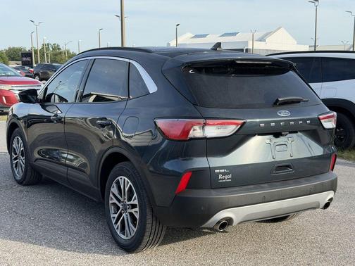 Blue Metallic 2022 Ford Escape SEL