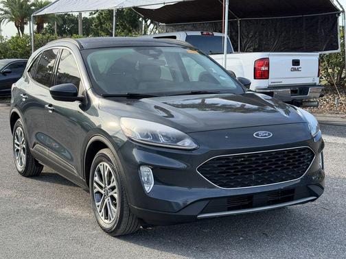 Blue Metallic 2022 Ford Escape SEL