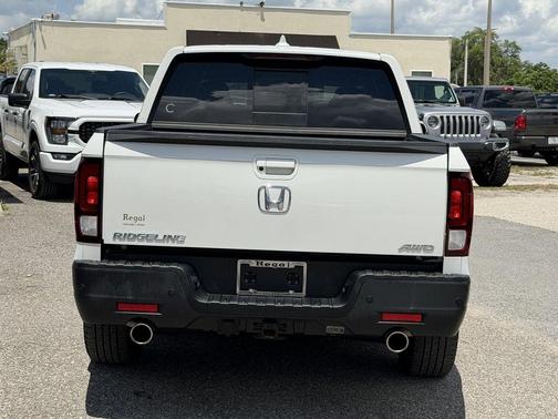 Platinum White Pearl 2022 Honda Ridgeline RTL-E