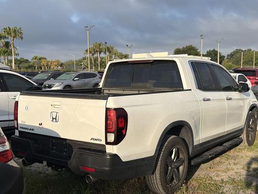 Platinum White Pearl 2022 Honda Ridgeline RTL-E