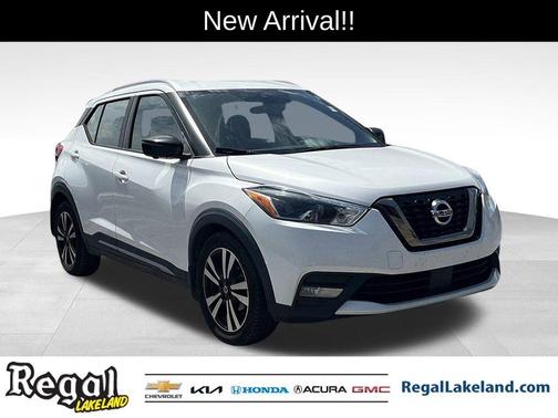 2020 Nissan Kicks SR