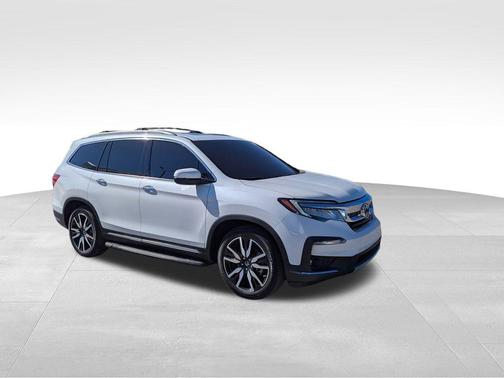 2022 Honda Pilot Touring 7-Passenger