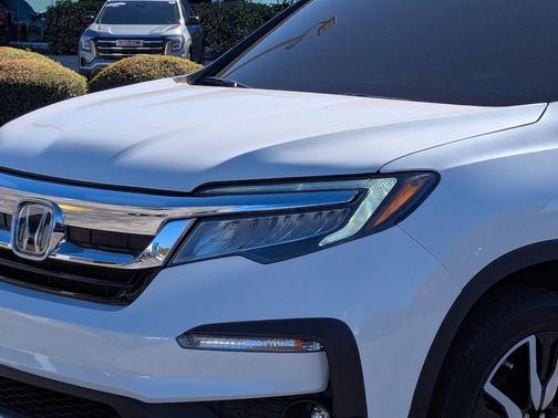 2022 Honda Pilot Touring 7-Passenger