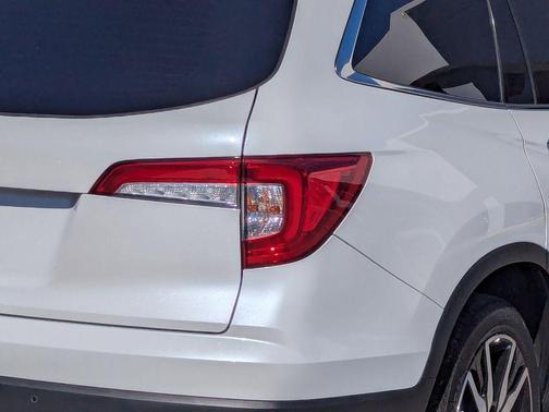 2022 Honda Pilot Touring 7-Passenger