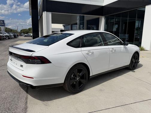 Platinum White Pearl 2026 Honda Accord Hybrid Sport-L