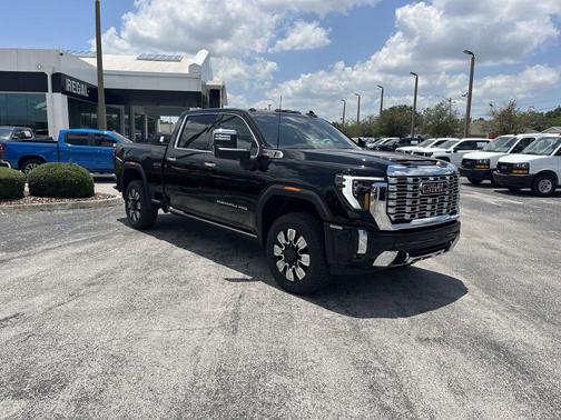 2025 GMC Sierra 2500 Denali