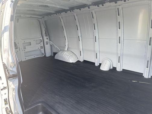 2023 Chevrolet Express 2500 Work Van