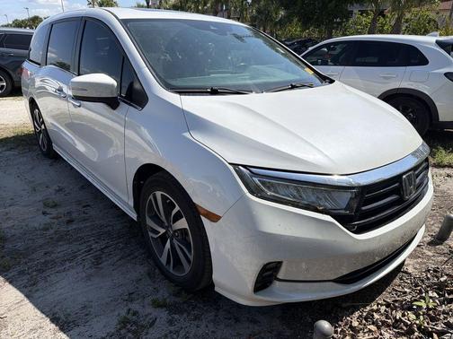 Platinum White Pearl 2023 Honda Odyssey Touring