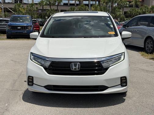 Platinum White Pearl 2023 Honda Odyssey Touring