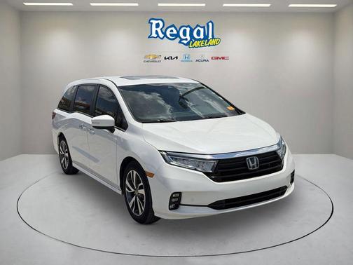 Platinum White Pearl 2023 Honda Odyssey Touring