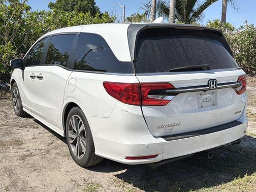Platinum White Pearl 2023 Honda Odyssey Touring