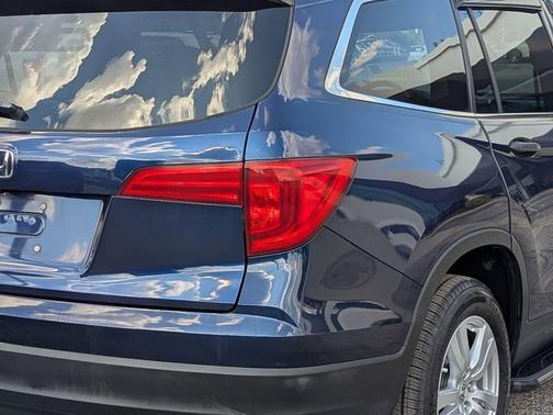 2016 Honda Pilot LX