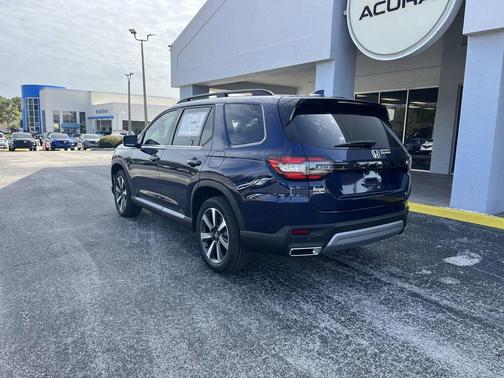 2025 Honda Pilot Touring