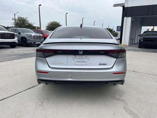 2023 Honda Accord Hybrid Sport-L