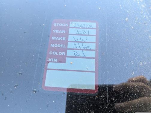 2024 Volkswagen Atlas Cross Sport 2.0T SE w/Technology