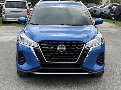 Electric Blue Metallic 2024 Nissan Kicks SV