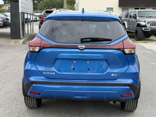 Electric Blue Metallic 2024 Nissan Kicks SV