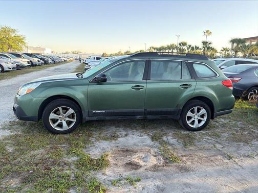 2014 Subaru Outback 2.5i