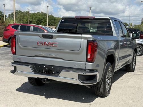 Sterling 2025 GMC Sierra 1500 SLT