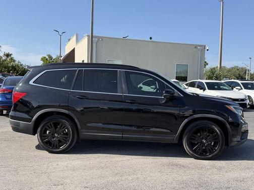 Crystal Black Pearl 2022 Honda Pilot Special Edition