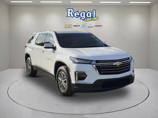Summit White 2023 Chevrolet Traverse LT Cloth