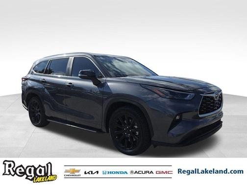 2024 Toyota Highlander XLE