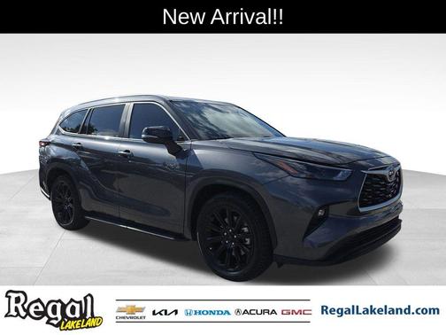 2024 Toyota Highlander XLE