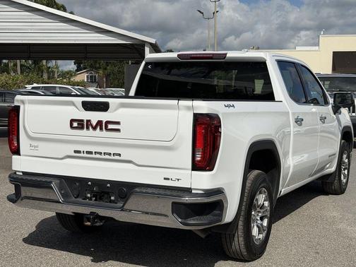 Summit White 2025 GMC Sierra 1500 SLT