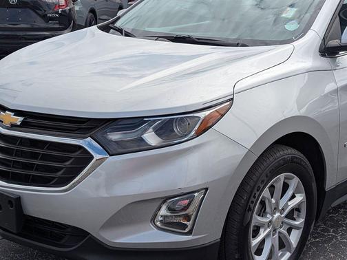 Silver Ice Metallic 2018 Chevrolet Equinox 1LT