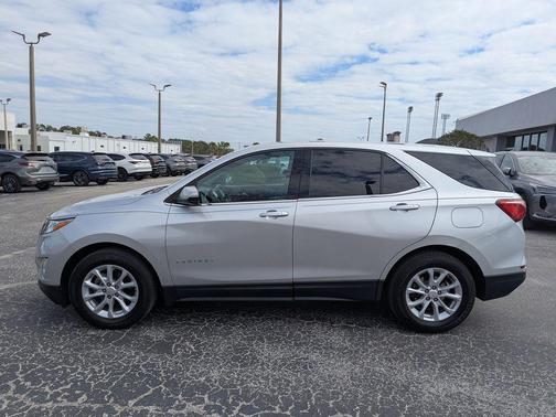 Silver Ice Metallic 2018 Chevrolet Equinox 1LT