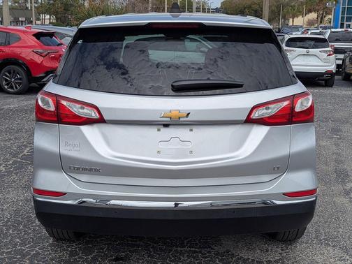 Silver Ice Metallic 2018 Chevrolet Equinox 1LT