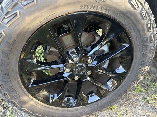 Anvil Clearcoat 2025 Jeep Gladiator Sport