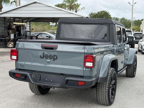Anvil Clearcoat 2025 Jeep Gladiator Sport