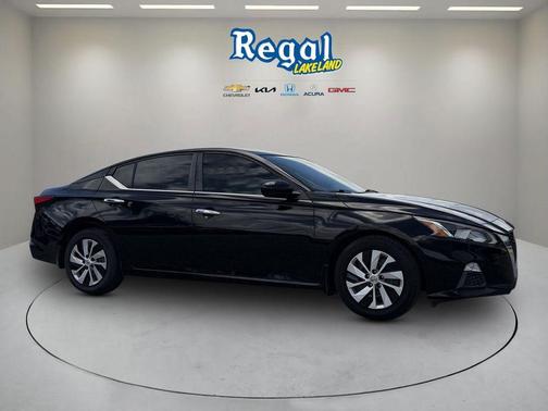Black 2020 Nissan Altima 2.5 S