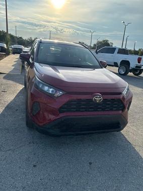 Pearl 2019 Toyota RAV4 LE