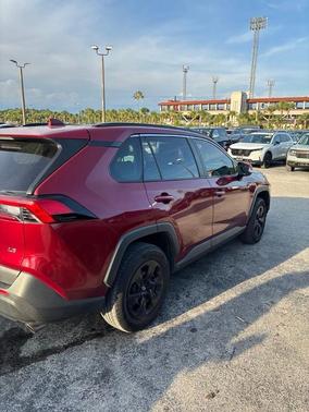 Pearl 2019 Toyota RAV4 LE