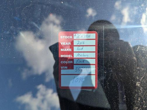 2016 Ford Mustang V6