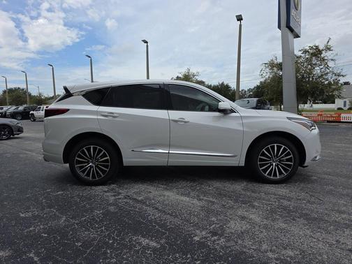 2025 Acura RDX Advance Package