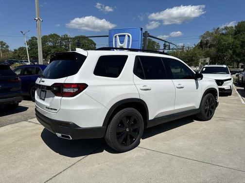 2025 Honda Pilot Black Edition