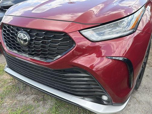 Ruby Flare Pearl 2023 Toyota Highlander XSE