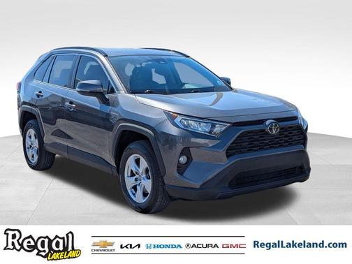 2020 Toyota RAV4 XLE