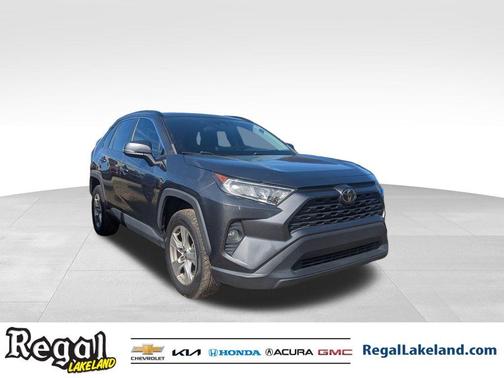 2020 Toyota RAV4 XLE