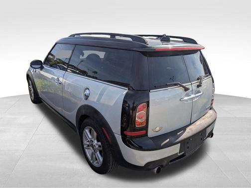 2011 MINI Cooper Clubman Base