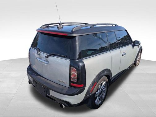 2011 MINI Cooper Clubman Base