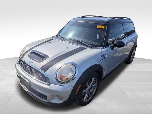 2011 MINI Cooper Clubman Base