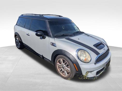 2011 MINI Cooper Clubman Base