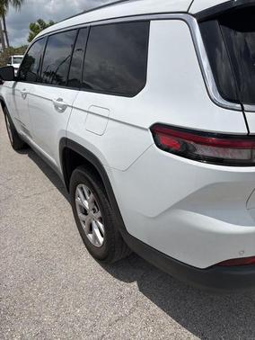 Bright White Clearcoat 2022 Jeep Grand Cherokee L Limited