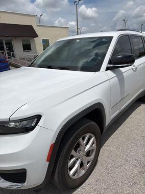Bright White Clearcoat 2022 Jeep Grand Cherokee L Limited