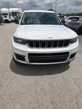 Bright White Clearcoat 2022 Jeep Grand Cherokee L Limited