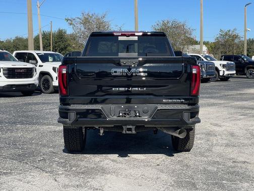 2025 GMC Sierra 2500 Denali Ultimate